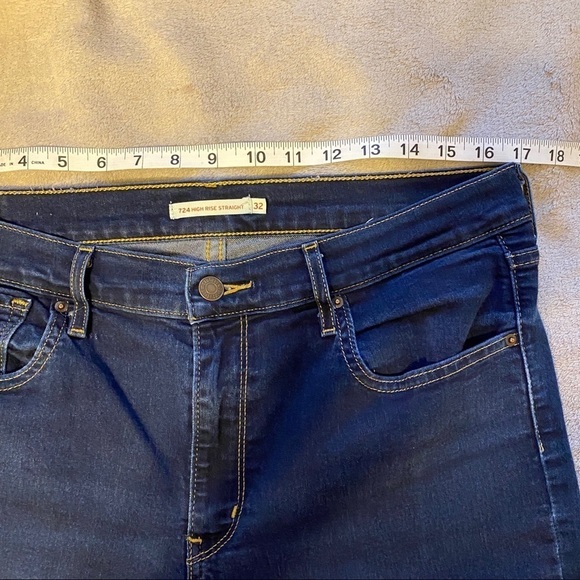 Levi 724 HIGH RISE STRAIGHT jeans size 32 - Picture 7 of 9